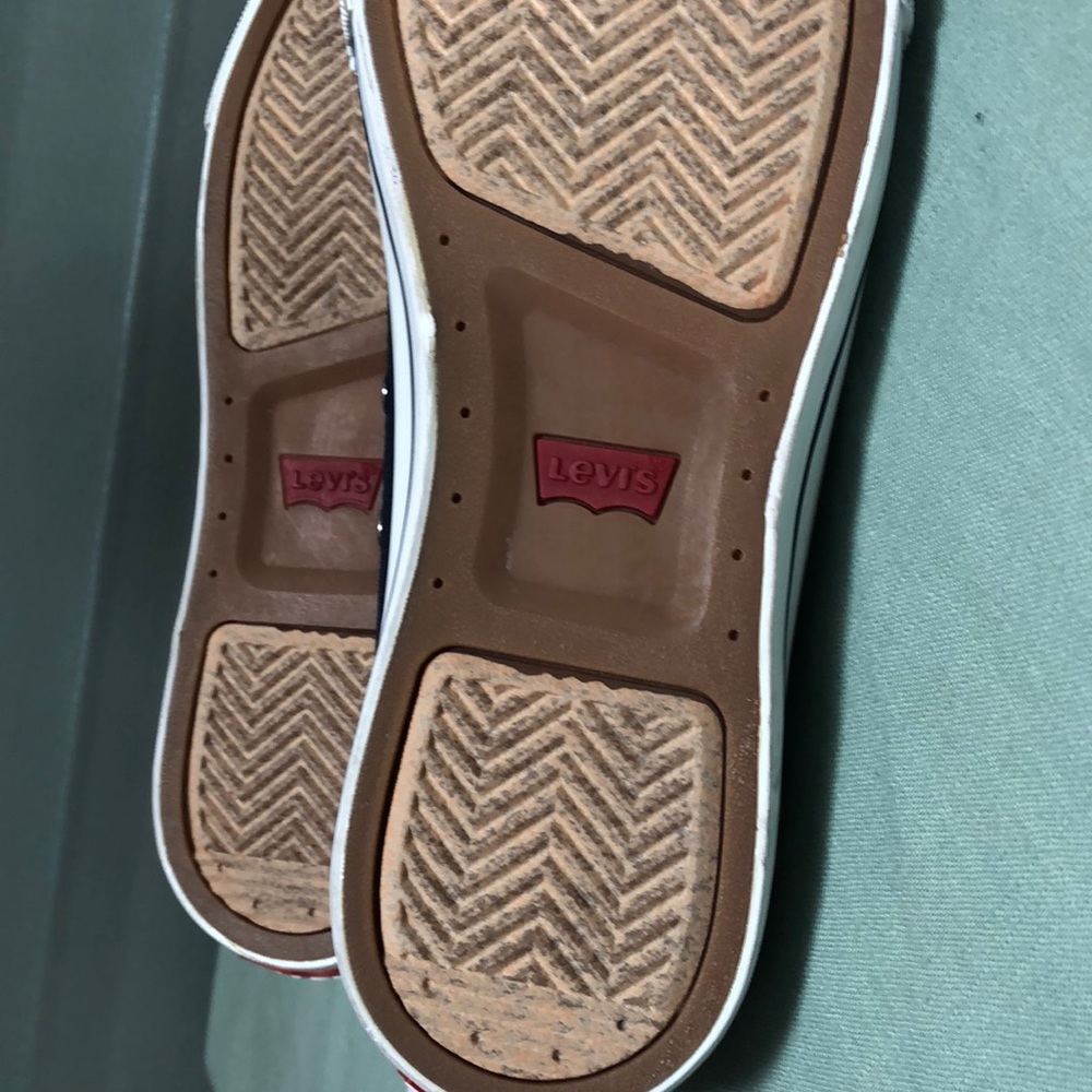 Levi’s - Picture 6 of 7